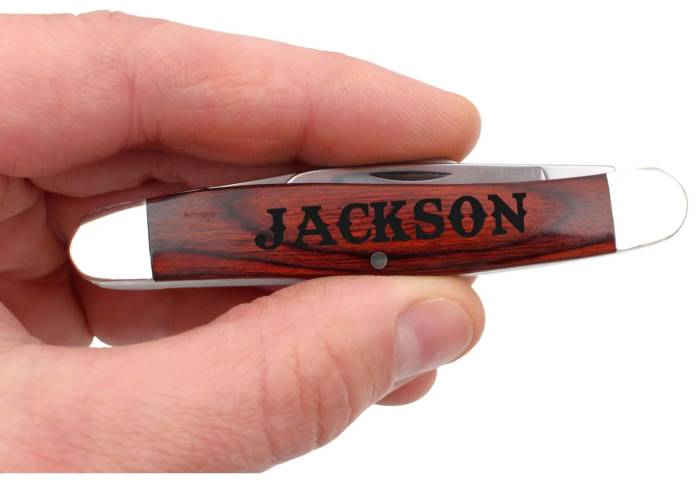 man holding a personalized pocket knife